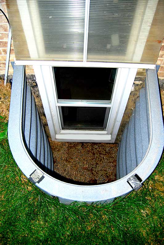egress window dugout